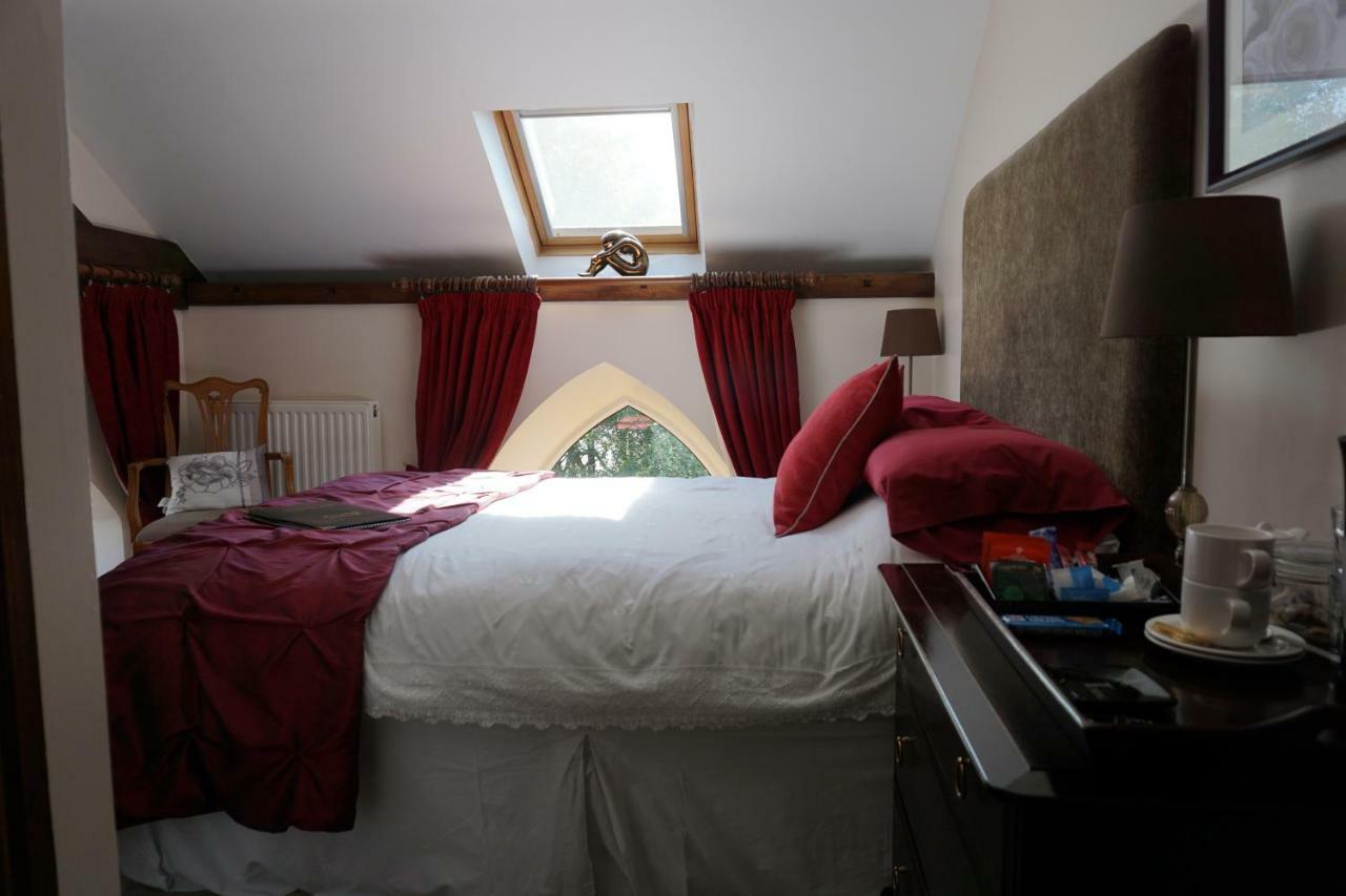 Chapel Croft Guest House Biddulph  Экстерьер фото